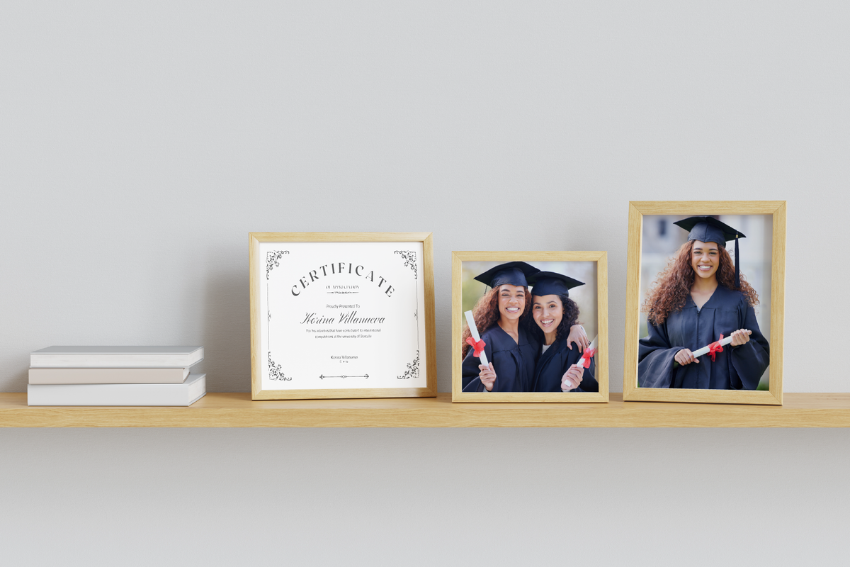 How to Take Good Graduation Pictures – Frametolia.