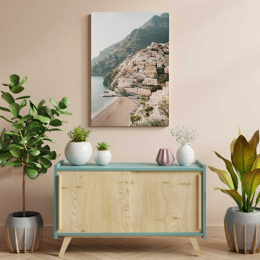 [LIFESTYLE], Picture of art in a room