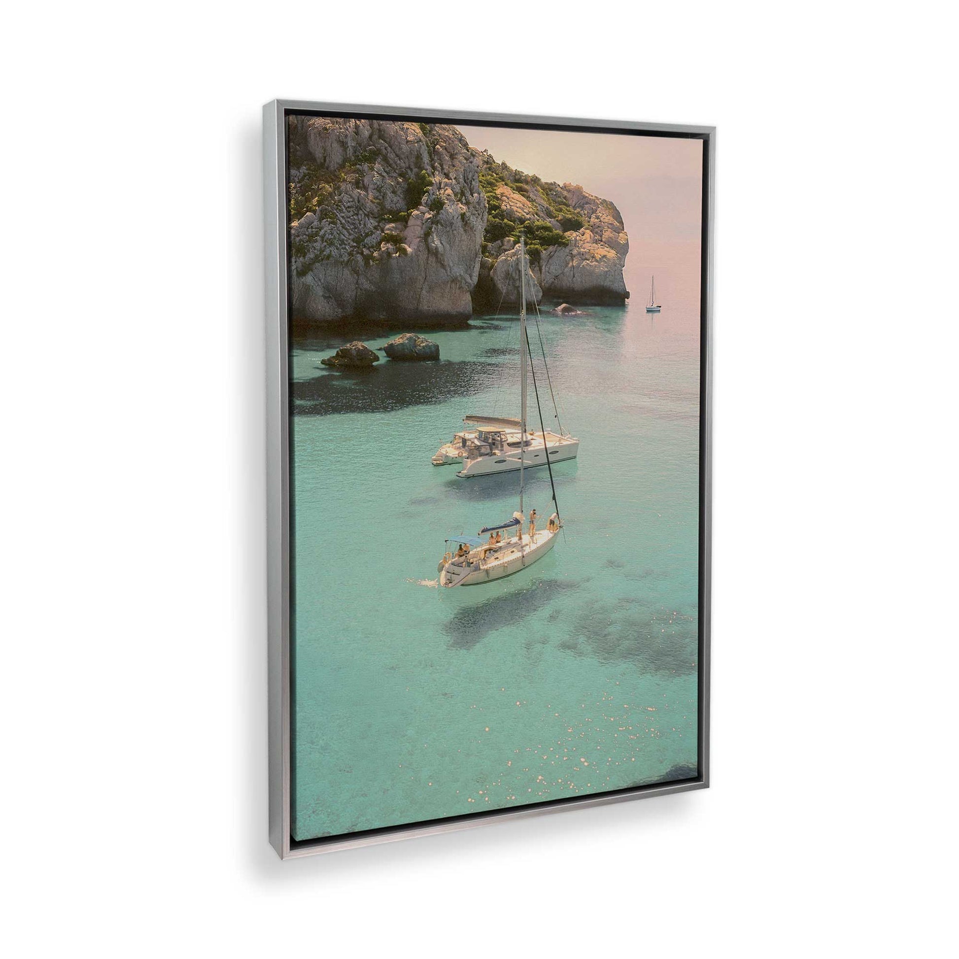 [Color:Polished Chrome], Picture of the corner of the art