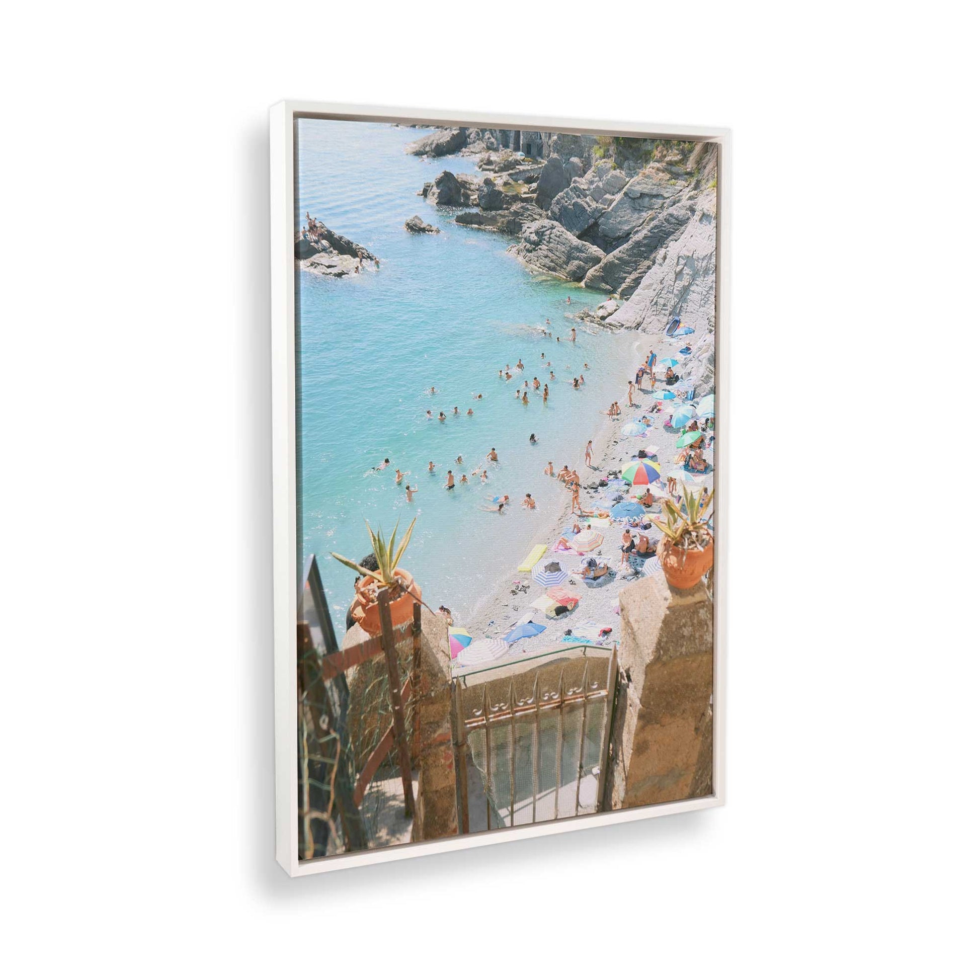 [Color:Opaque White], Picture of the corner of the art