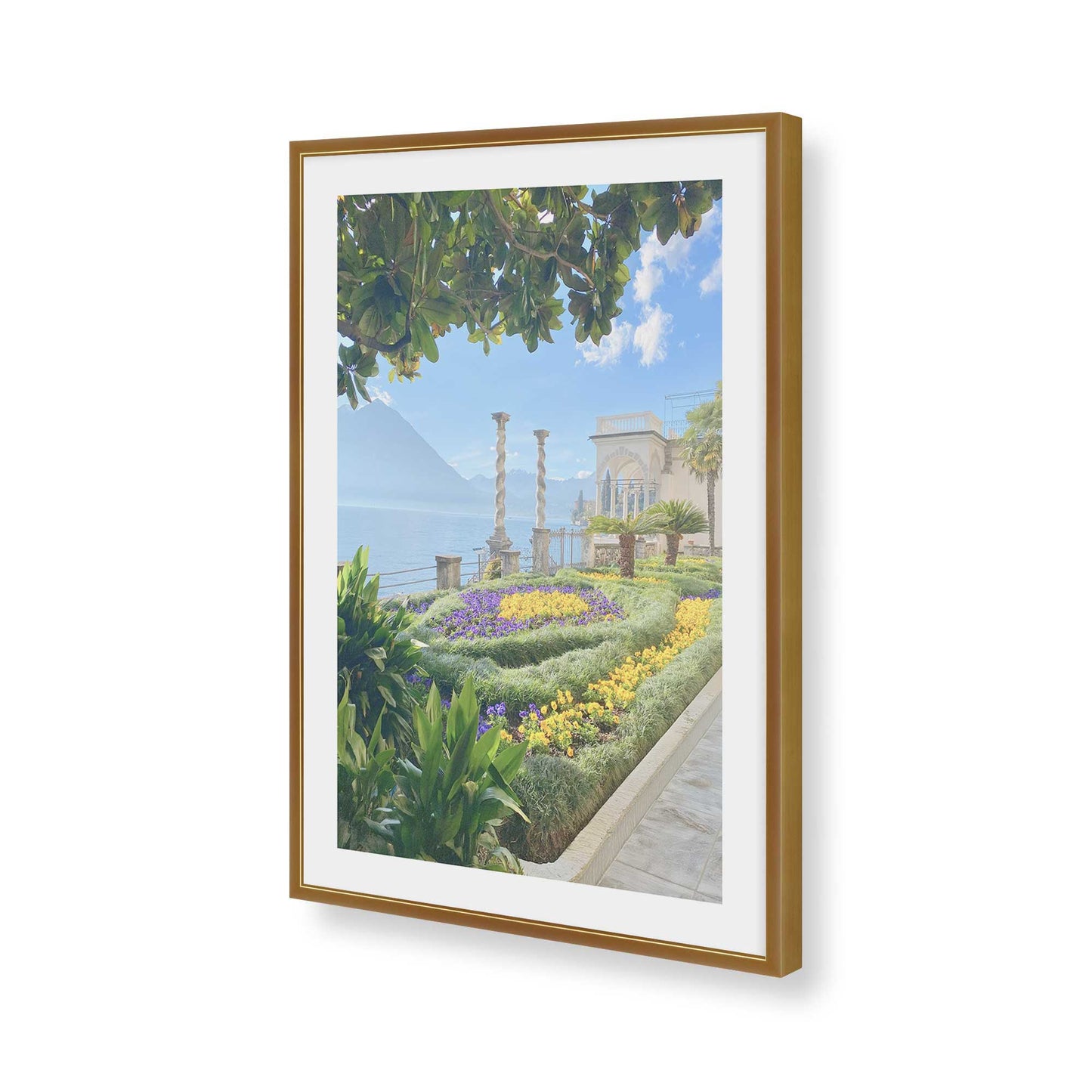 [Color:Polished Gold], Picture of art in a Polished Gold frame of the corner