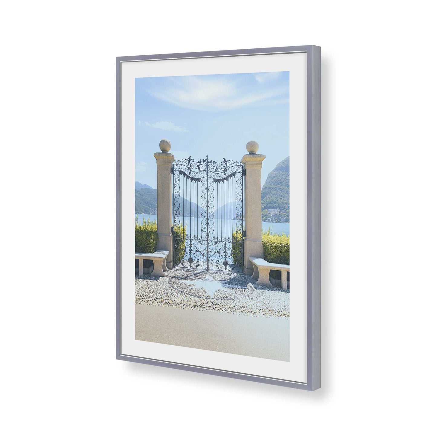 [Color:Polished Chrome], Picture of art in a Polished Chrome frame of the corner
