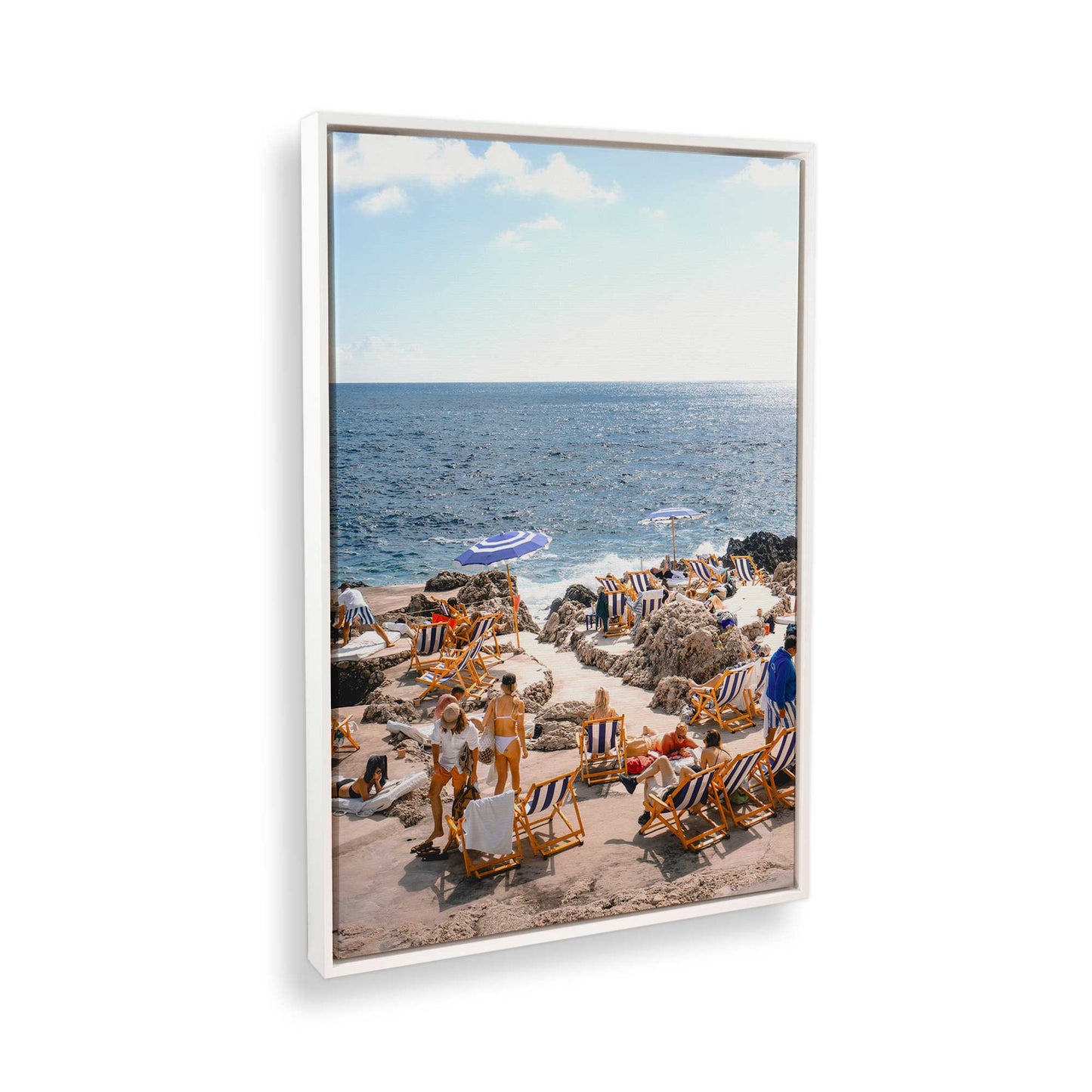 [Color:Opaque White], Picture of the corner of the art