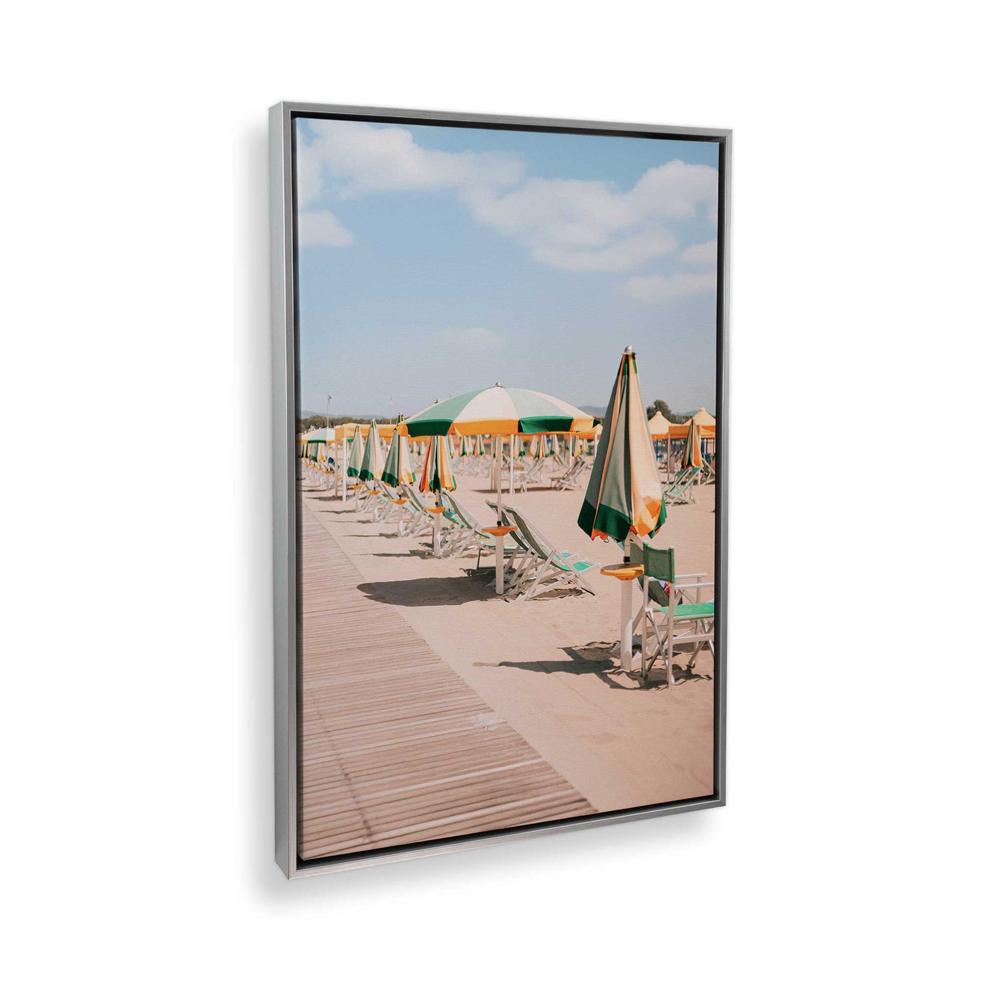 [Color:Polished Chrome], Picture of the corner of the art