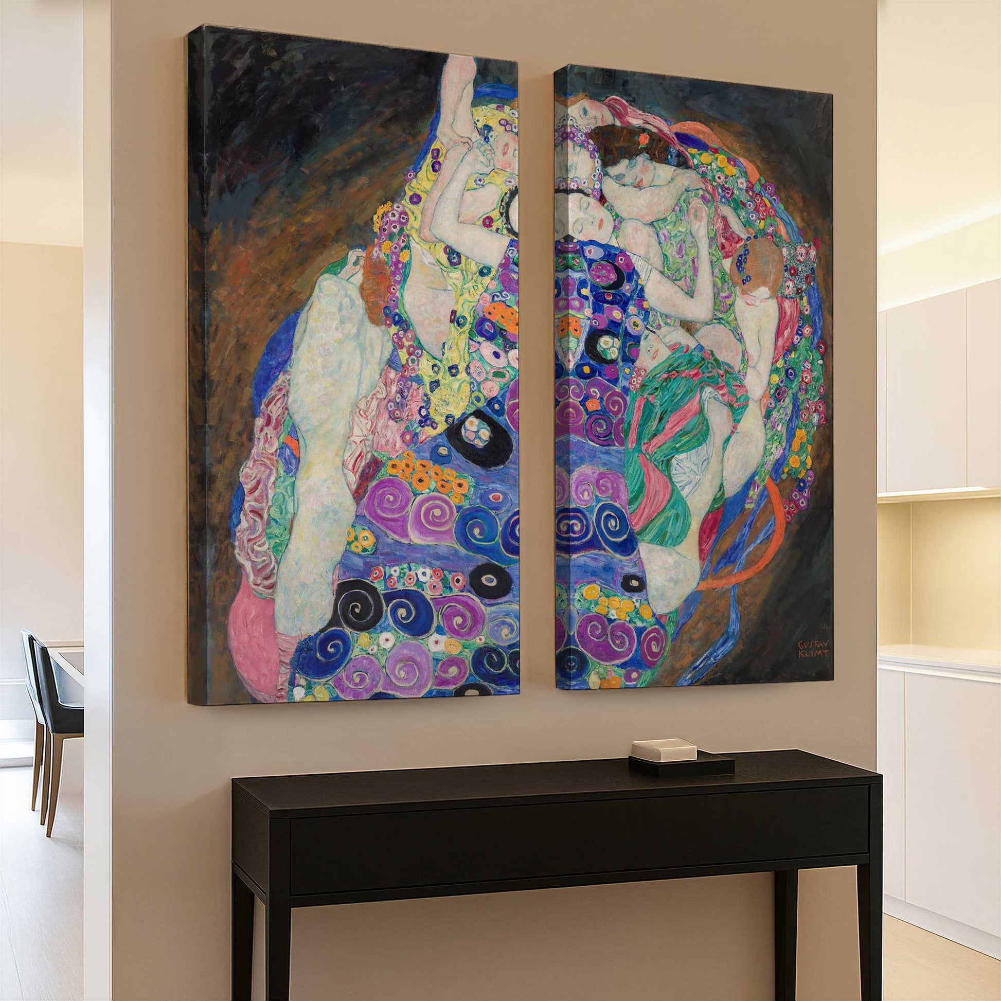[Color:Stretched Canvas], Picture of art in a room