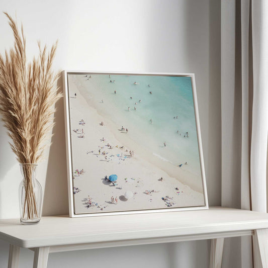 [LIFESTYLE], Picture of the art in a room