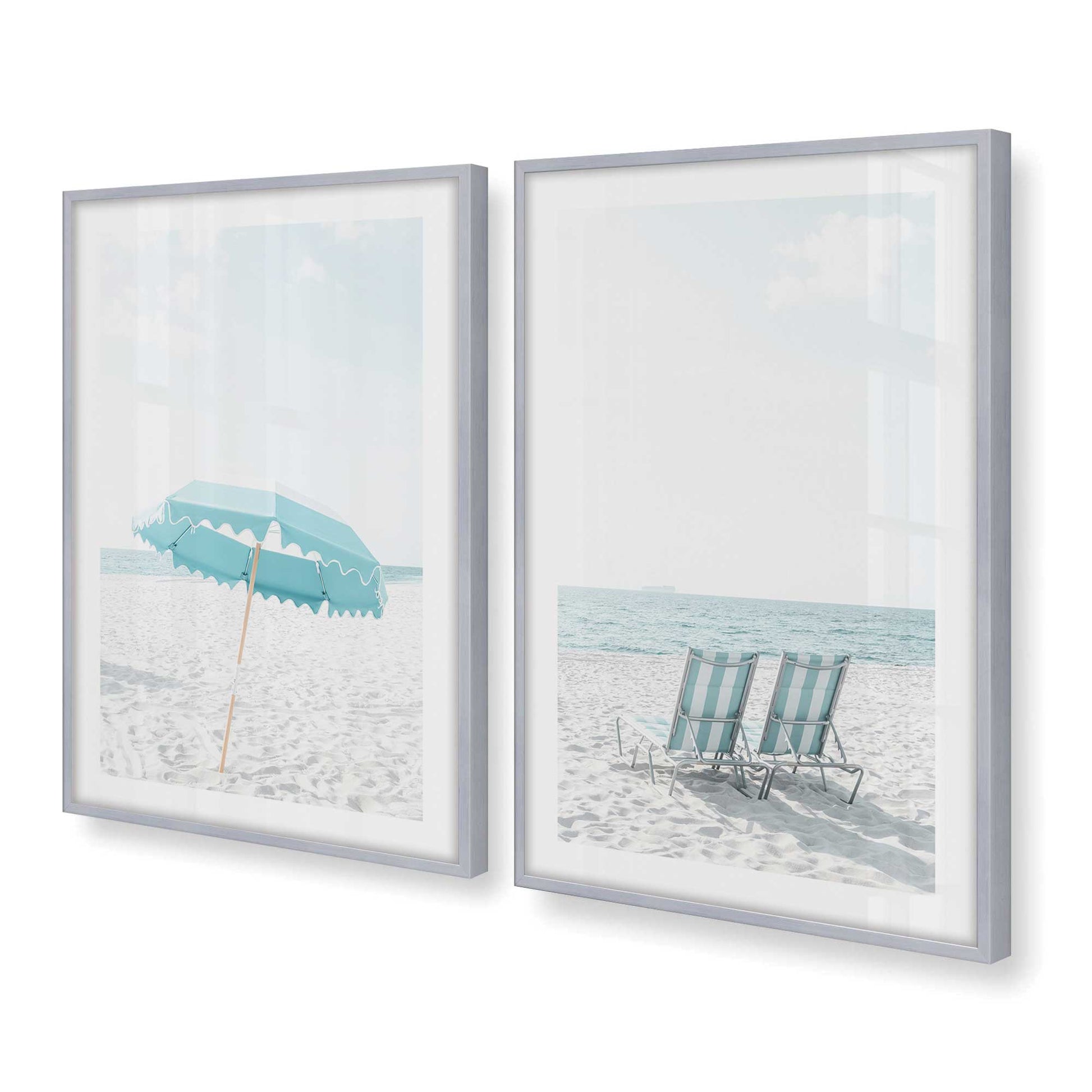 [Color:Polished Chrome], Picture of art in a Polished Chrome frame at an angle