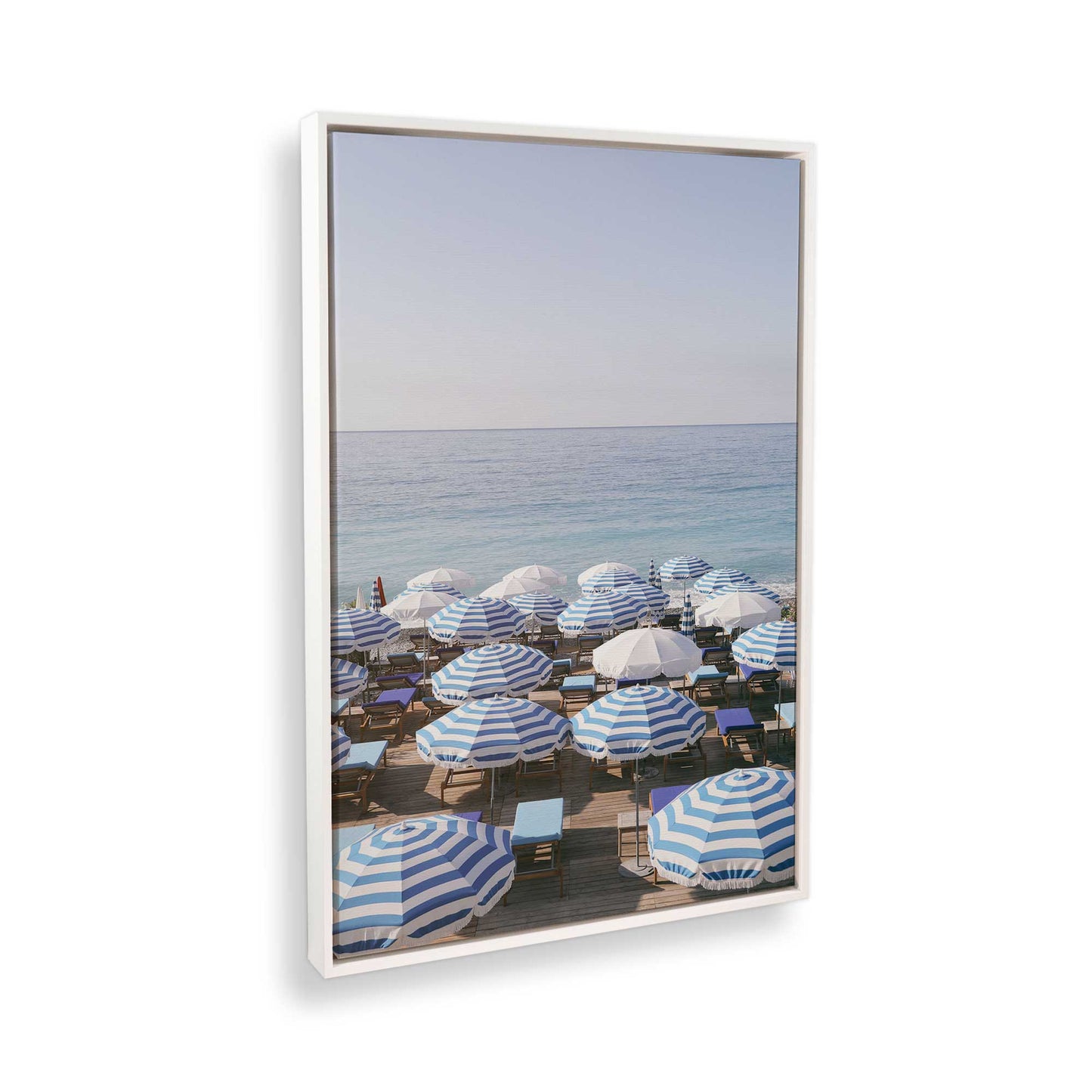 [Color:Opaque White], Picture of the corner of the art