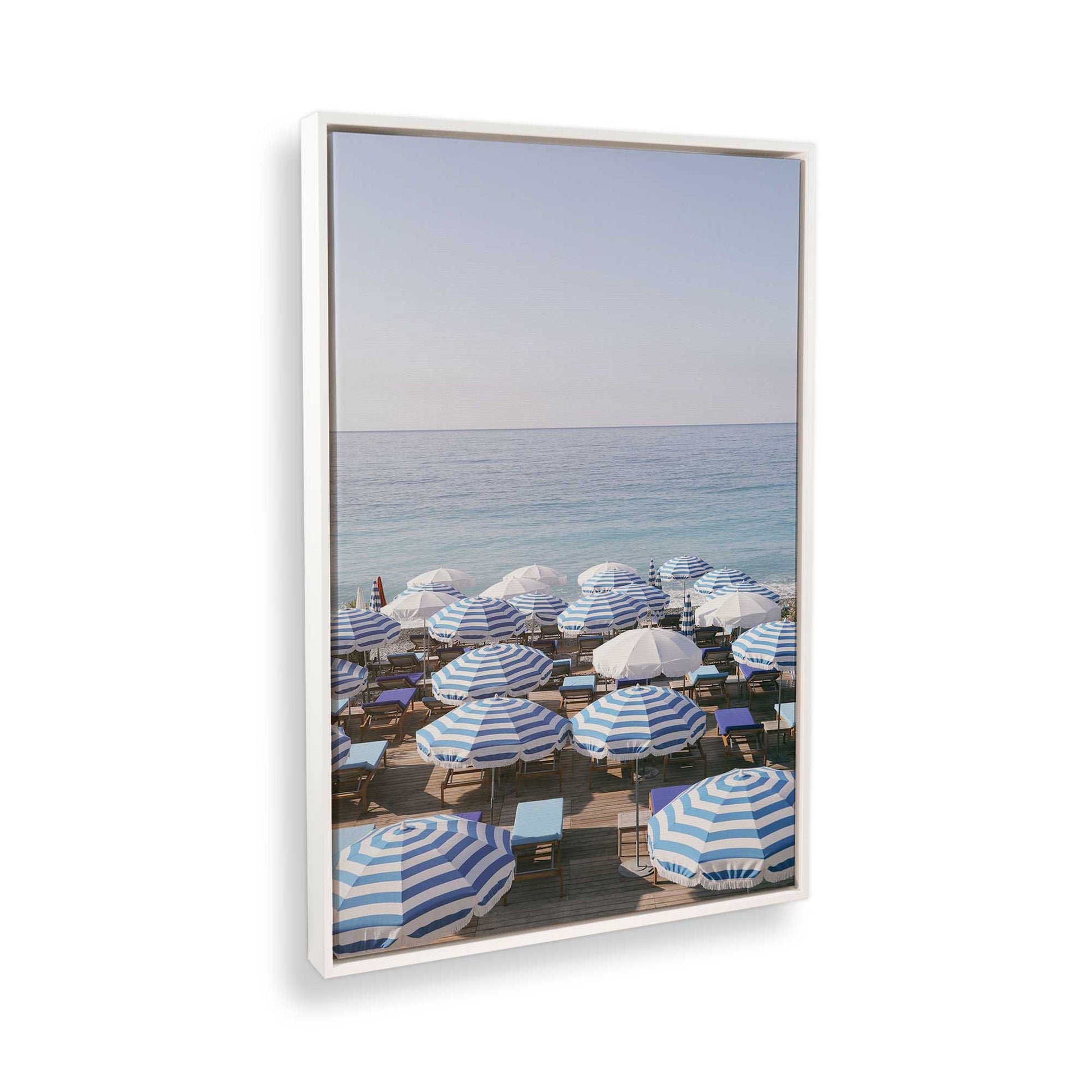 [Color:Opaque White], Picture of the corner of the art
