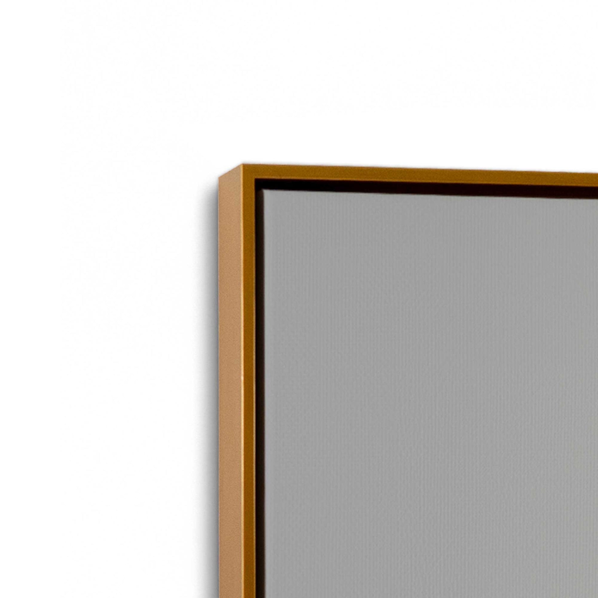 [Color:Polished Gold] Picture of the corner of the art