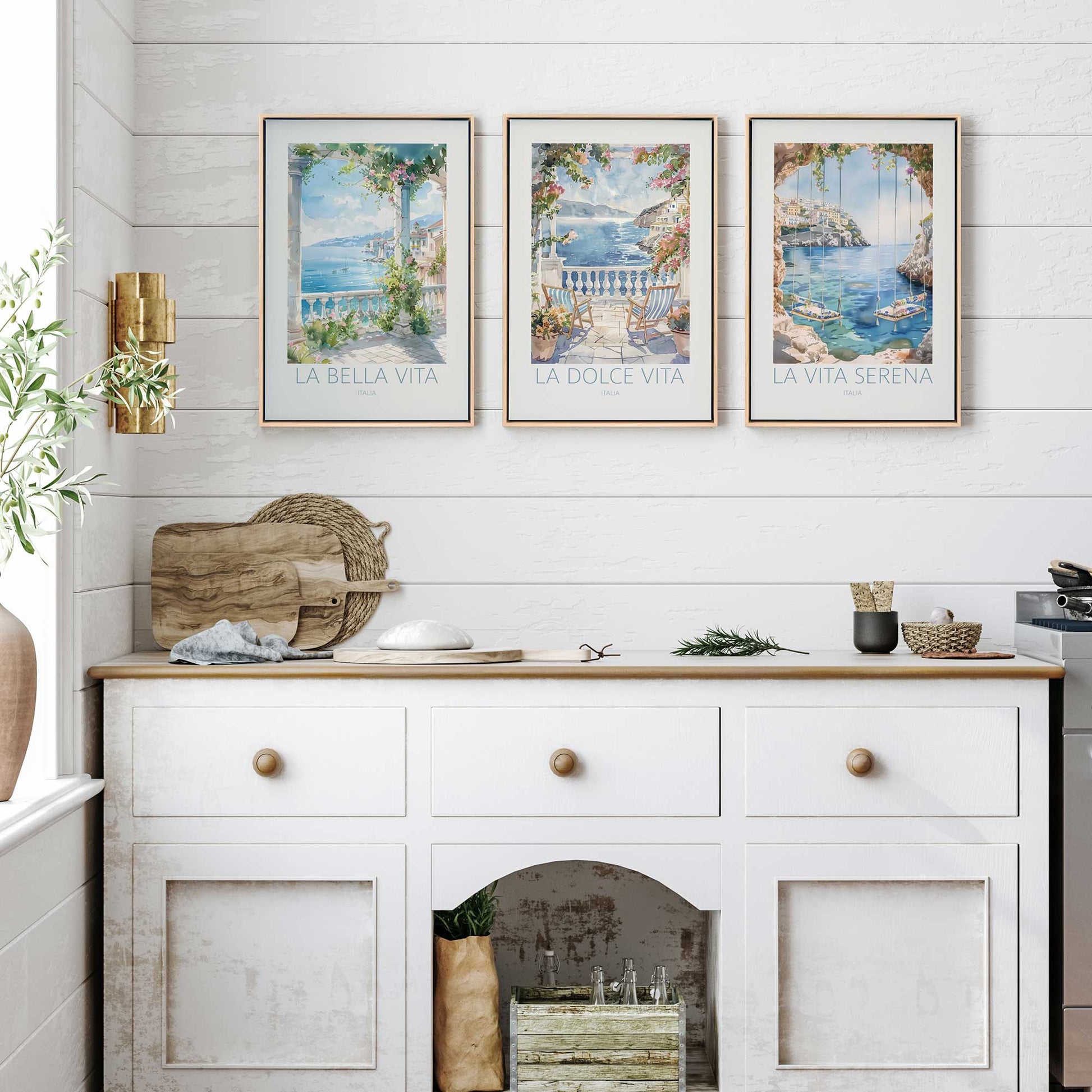 [Color:Polished Chrome], Picture of art in a Polished Chrome frame