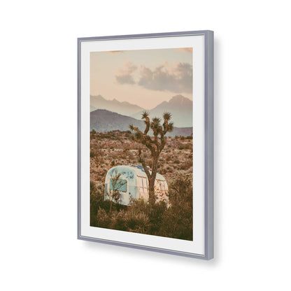 [Color:Polished Chrome], Picture of art in a Polished Chrome frame of the corner