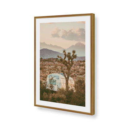 [Color:Polished Gold], Picture of art in a Polished Gold frame of the corner
