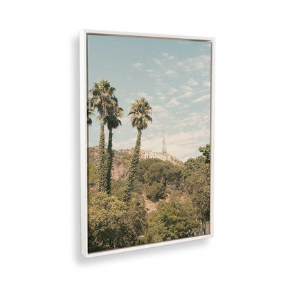 [Color:Opaque White], Picture of the corner of the art