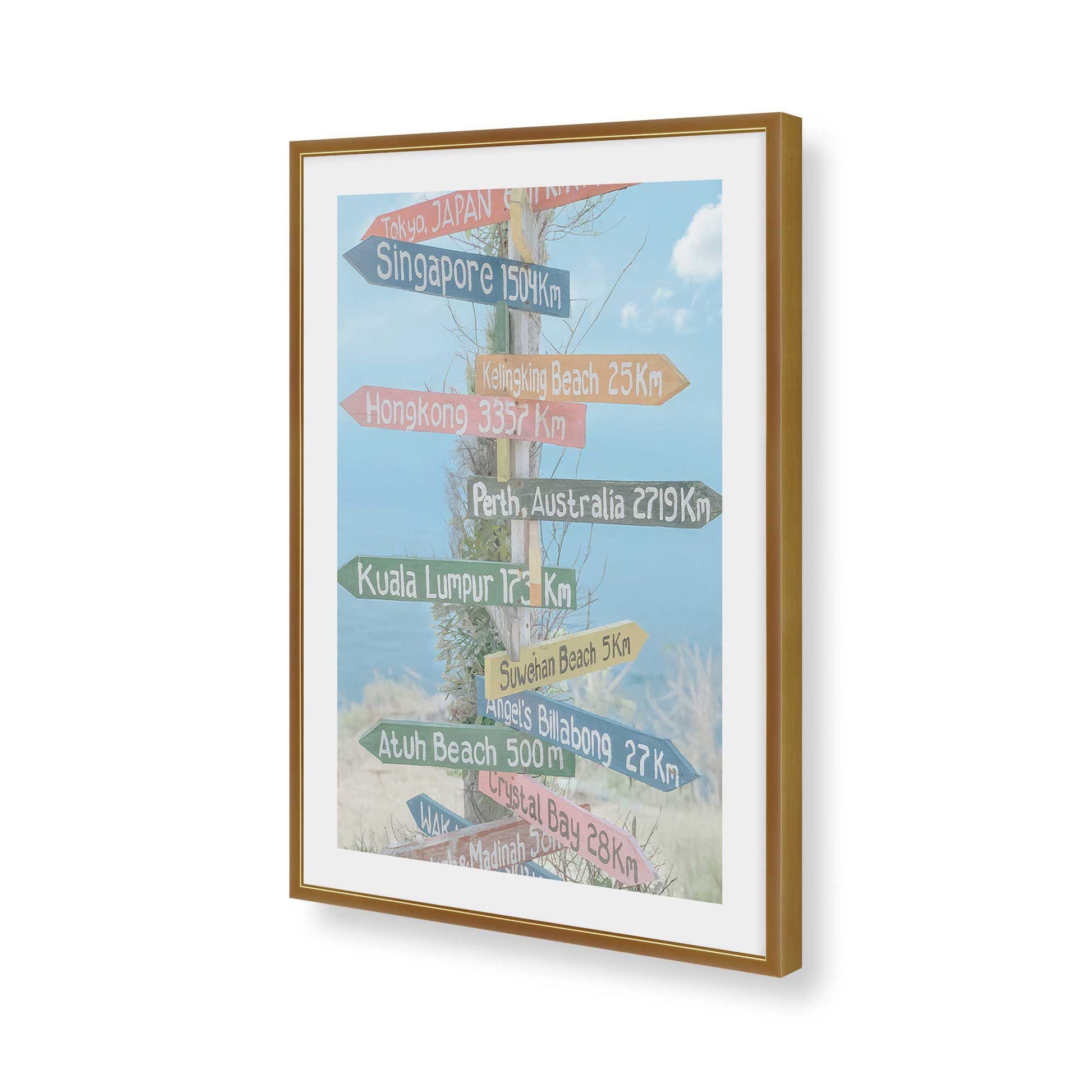 [Color:Polished Gold], Picture of art in a Polished Gold frame of the corner