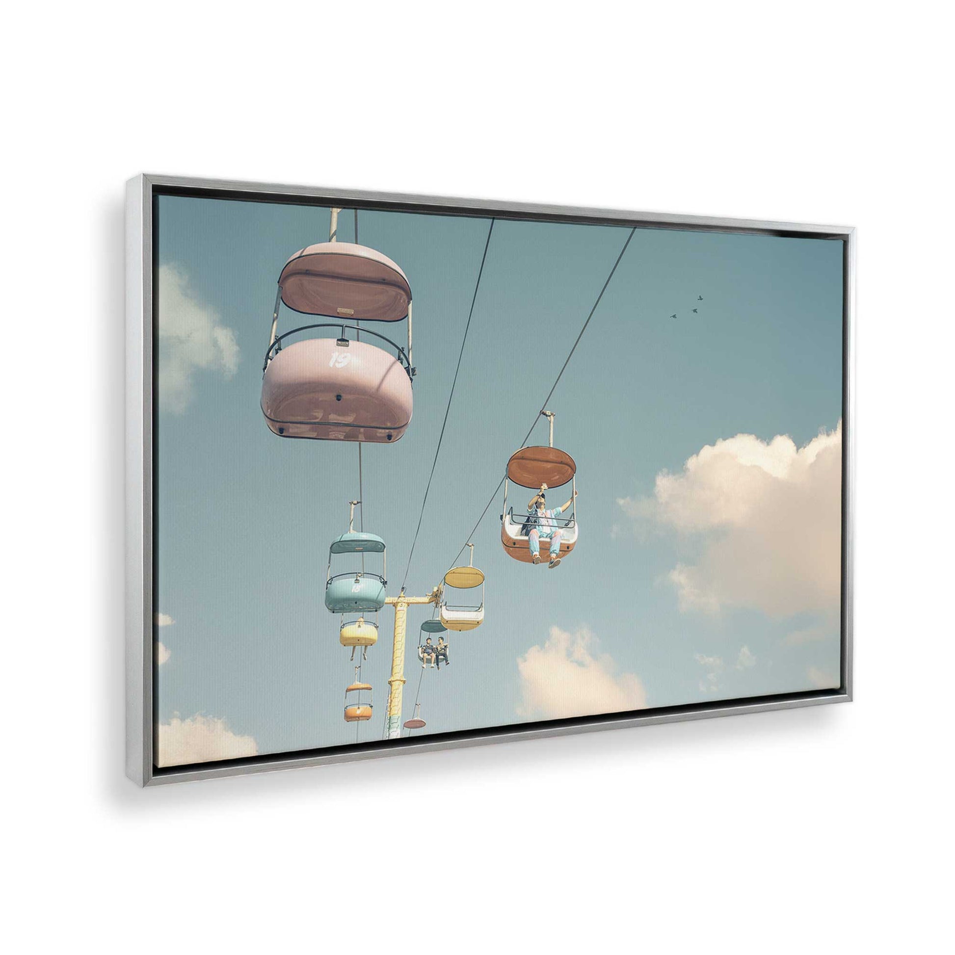 [Color:Polished Chrome], Picture of the corner of the art