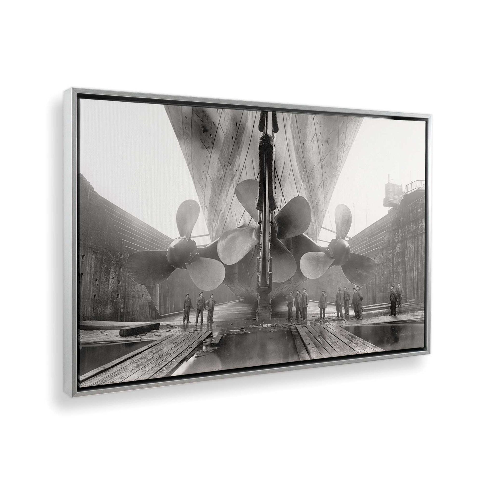 [Color:Polished Chrome], Picture of the corner of the art