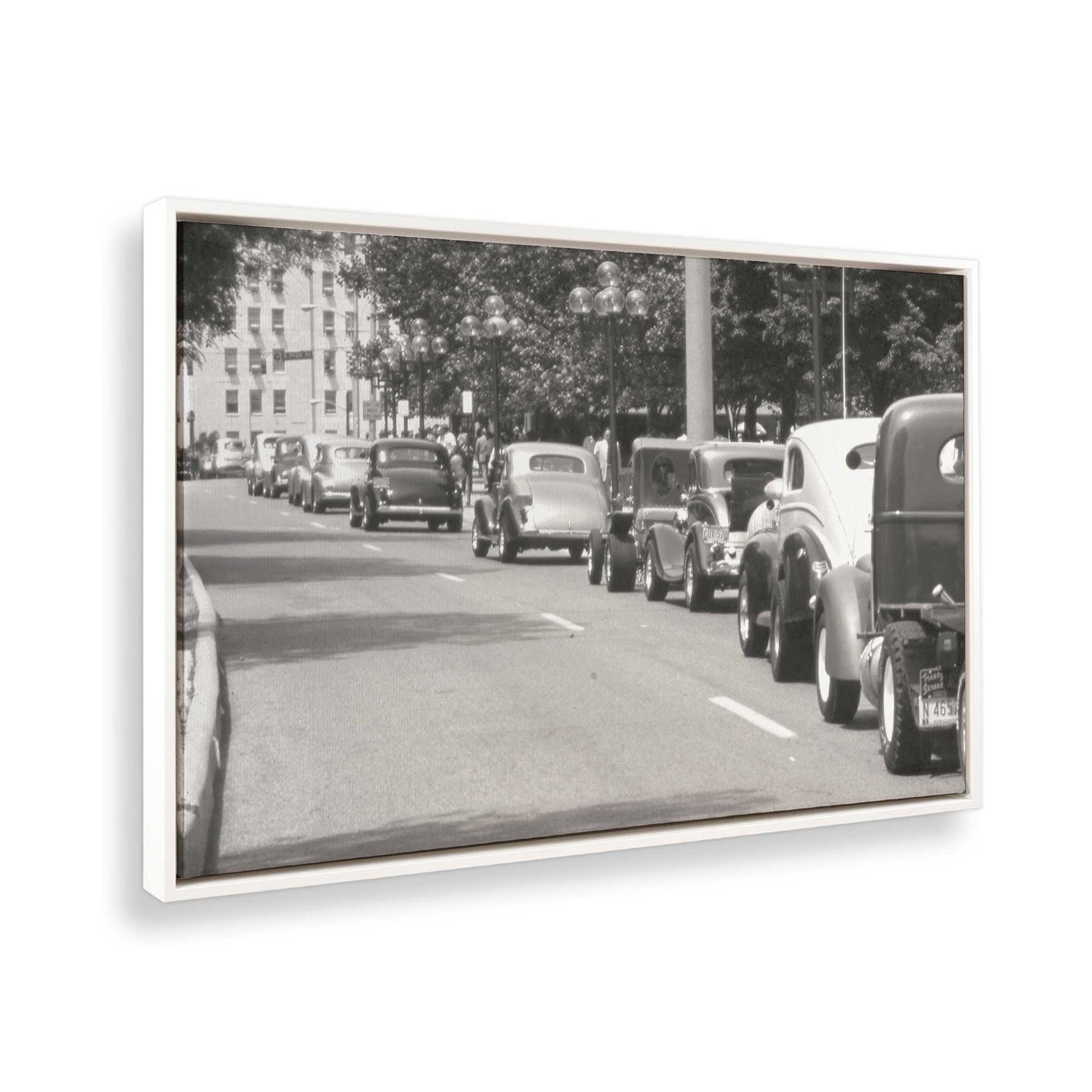 [Color:Opaque White], Picture of the corner of the art