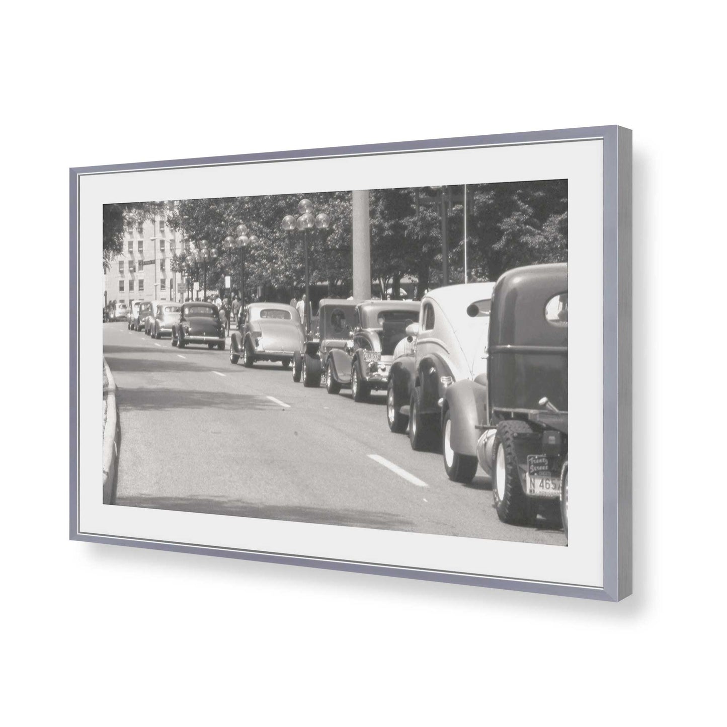 [Color:Polished Chrome], Picture of art in a Polished Chrome frame of the corner