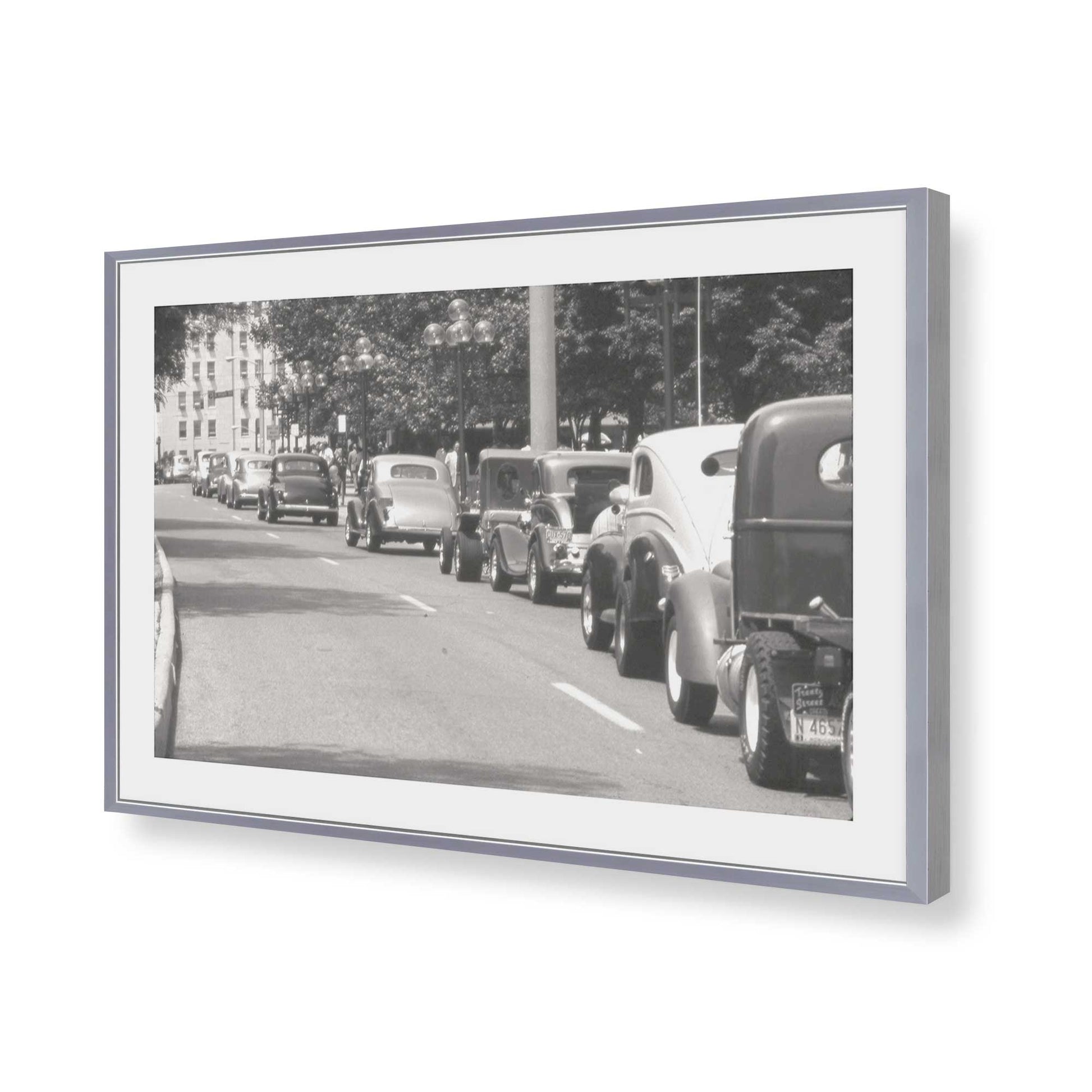 [Color:Polished Chrome], Picture of art in a Polished Chrome frame of the corner