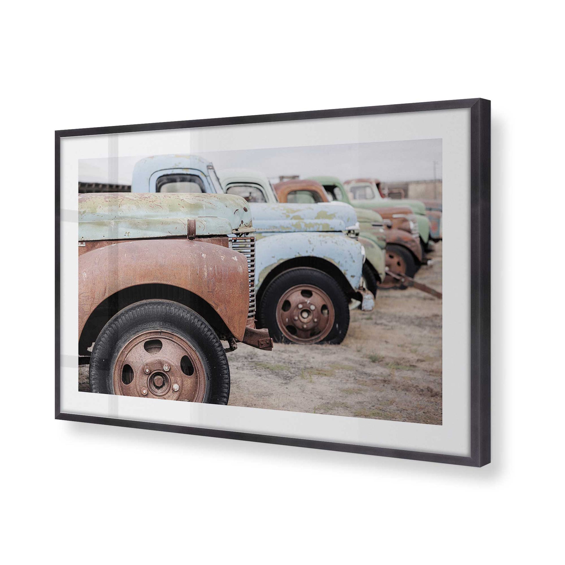 [Color:Weathered Zinc], Picture of art in a Weathered Zinc frame of the corner