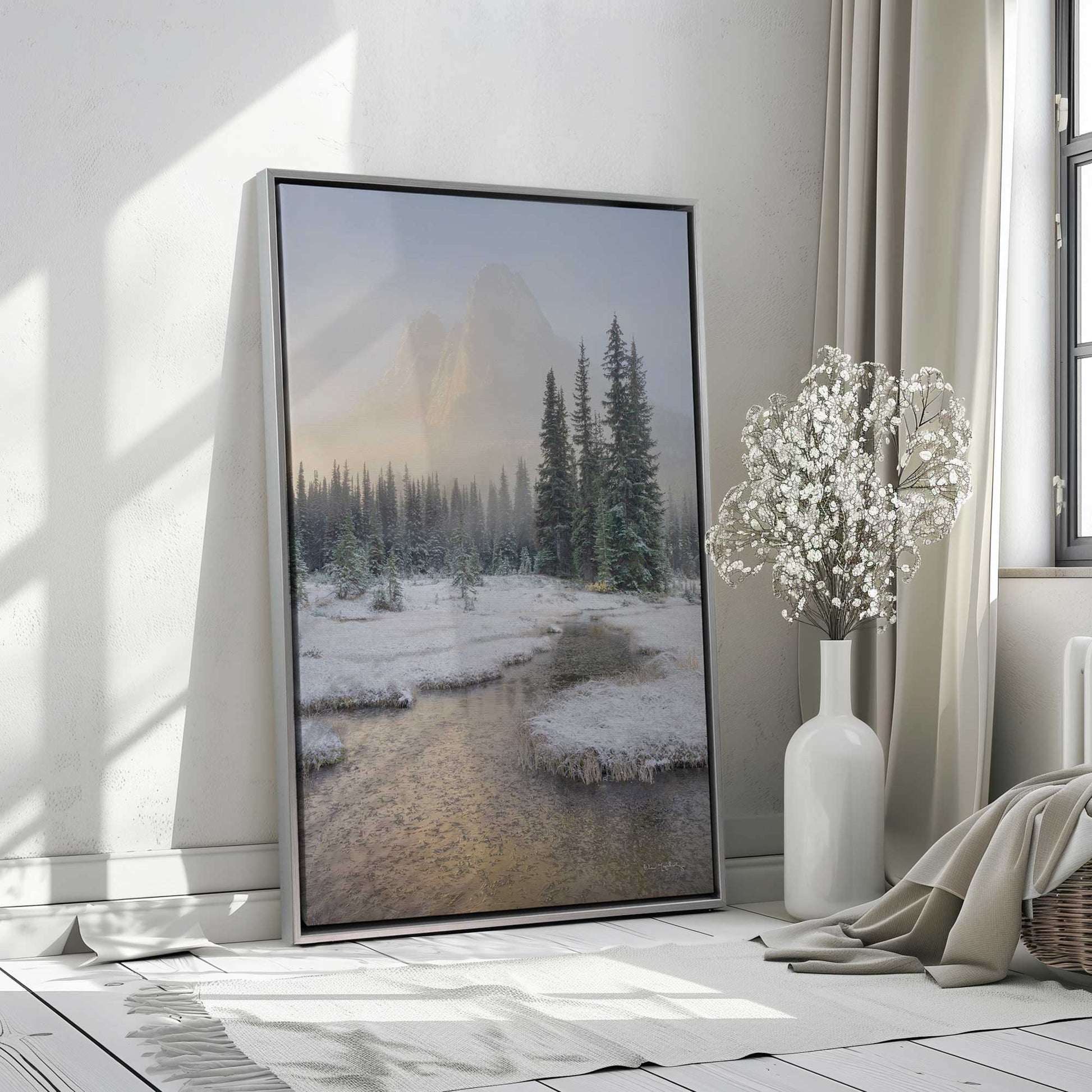 [LIFESTYLE], Picture of art in a room