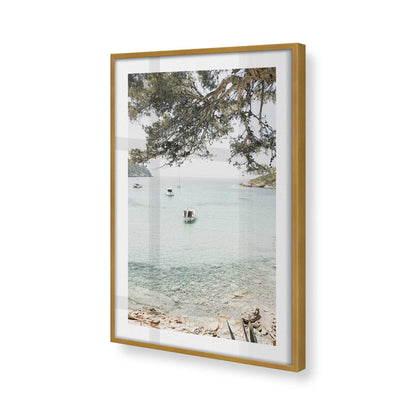 [Color:Polished Gold] Picture of art in a Polished Gold frame of the corner