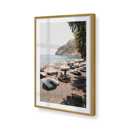 [Color:Polished Gold] Picture of art in a Polished Gold frame of the corner