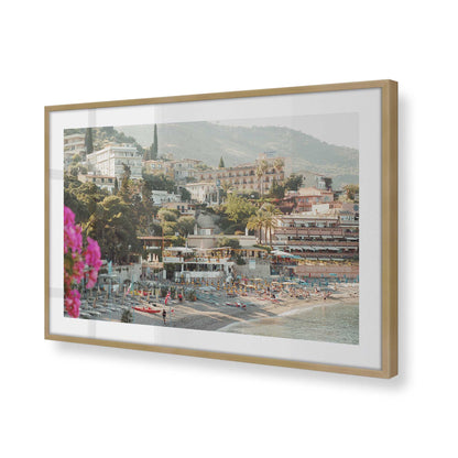 [Color:Brushed Gold] Picture of art in a Brushed Gold frame of the corner