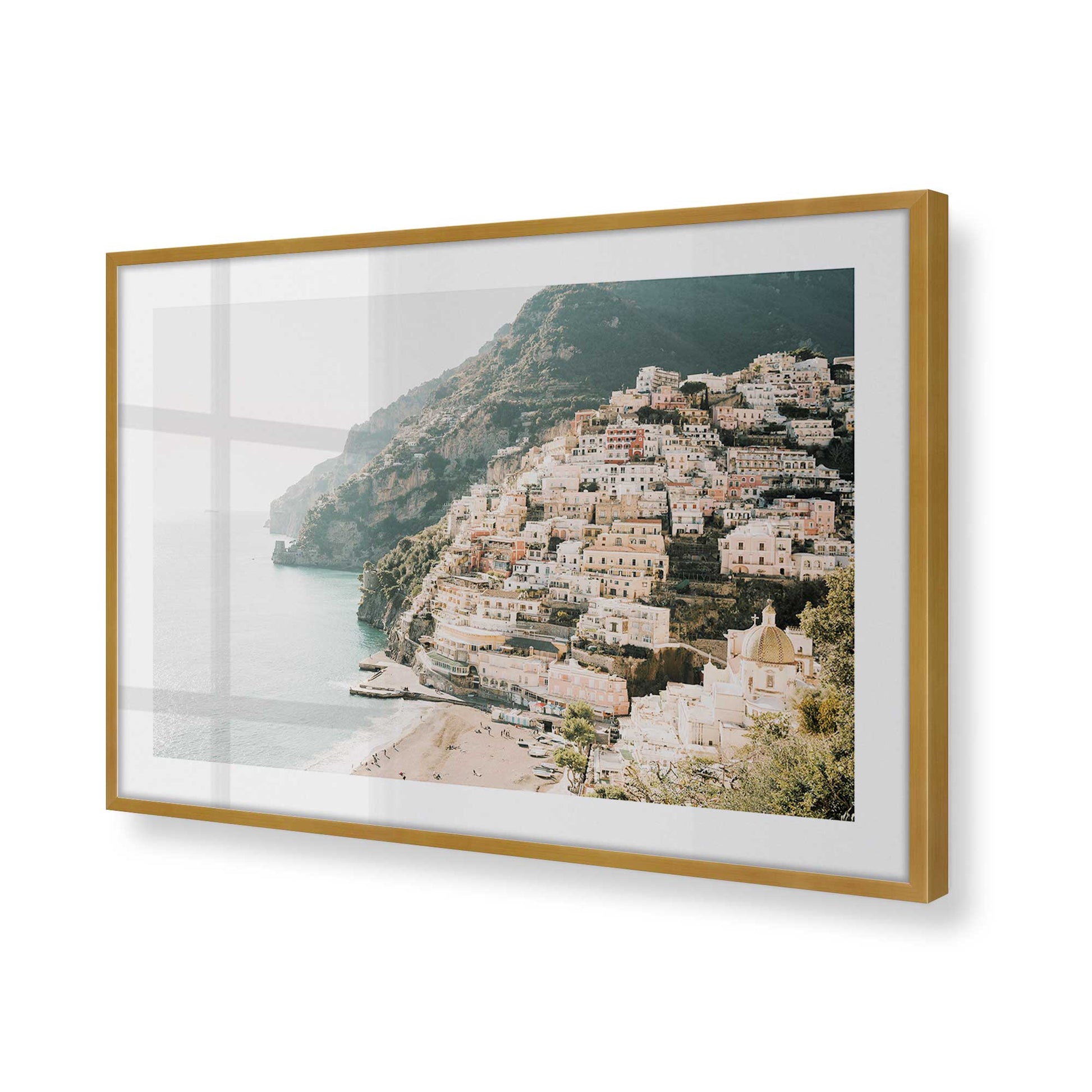 [Color:Polished Gold] Picture of art in a Polished Gold frame of the corner