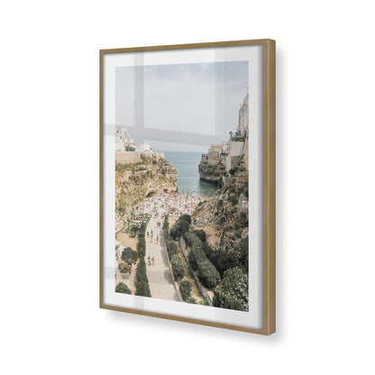 [Color:Brushed Gold] Picture of art in a Brushed Gold frame of the corner