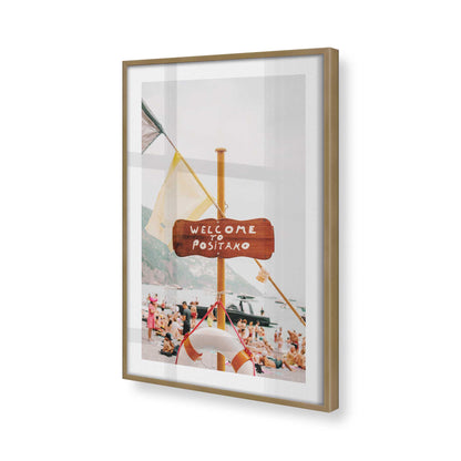 [Color:Brushed Gold] Picture of art in a Brushed Gold frame of the corner