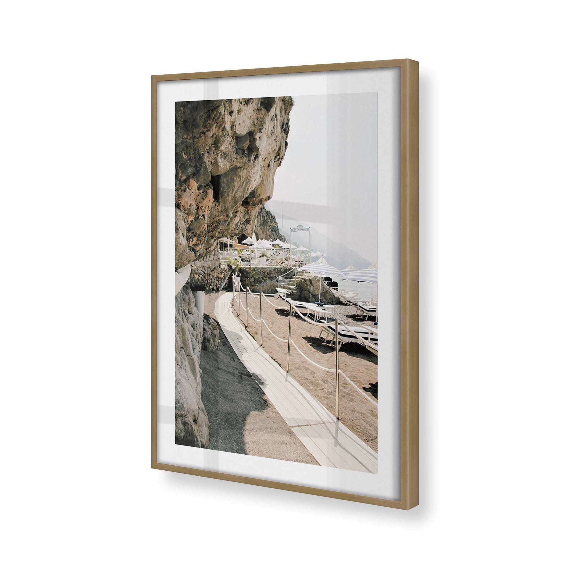 [Color:Brushed Gold] Picture of art in a Brushed Gold frame of the corner