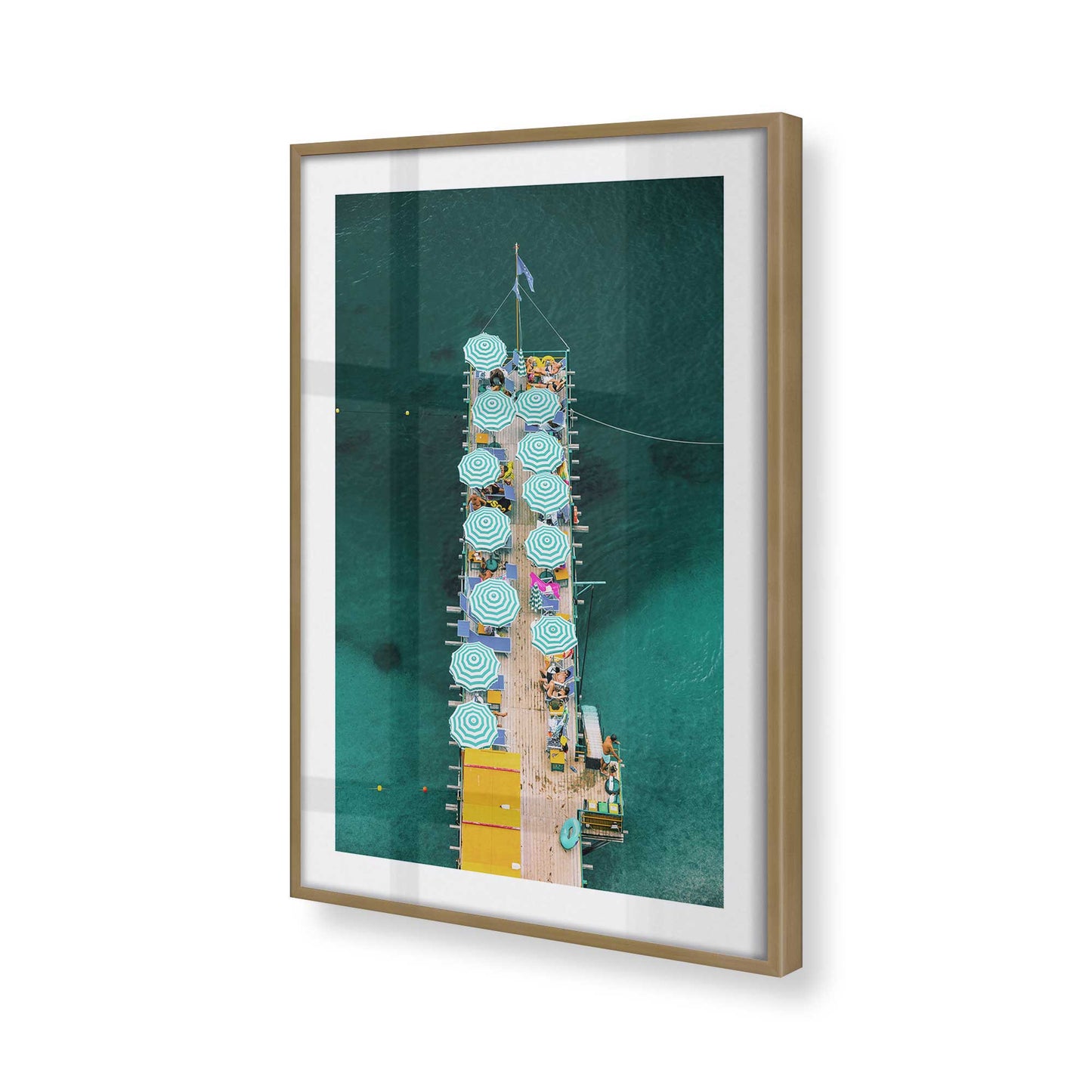 [Color:Brushed Gold] Picture of art in a Brushed Gold frame of the corner