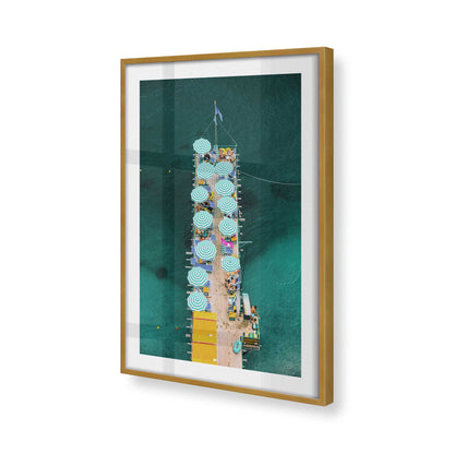 [Color:Polished Gold] Picture of art in a Polished Gold frame of the corner