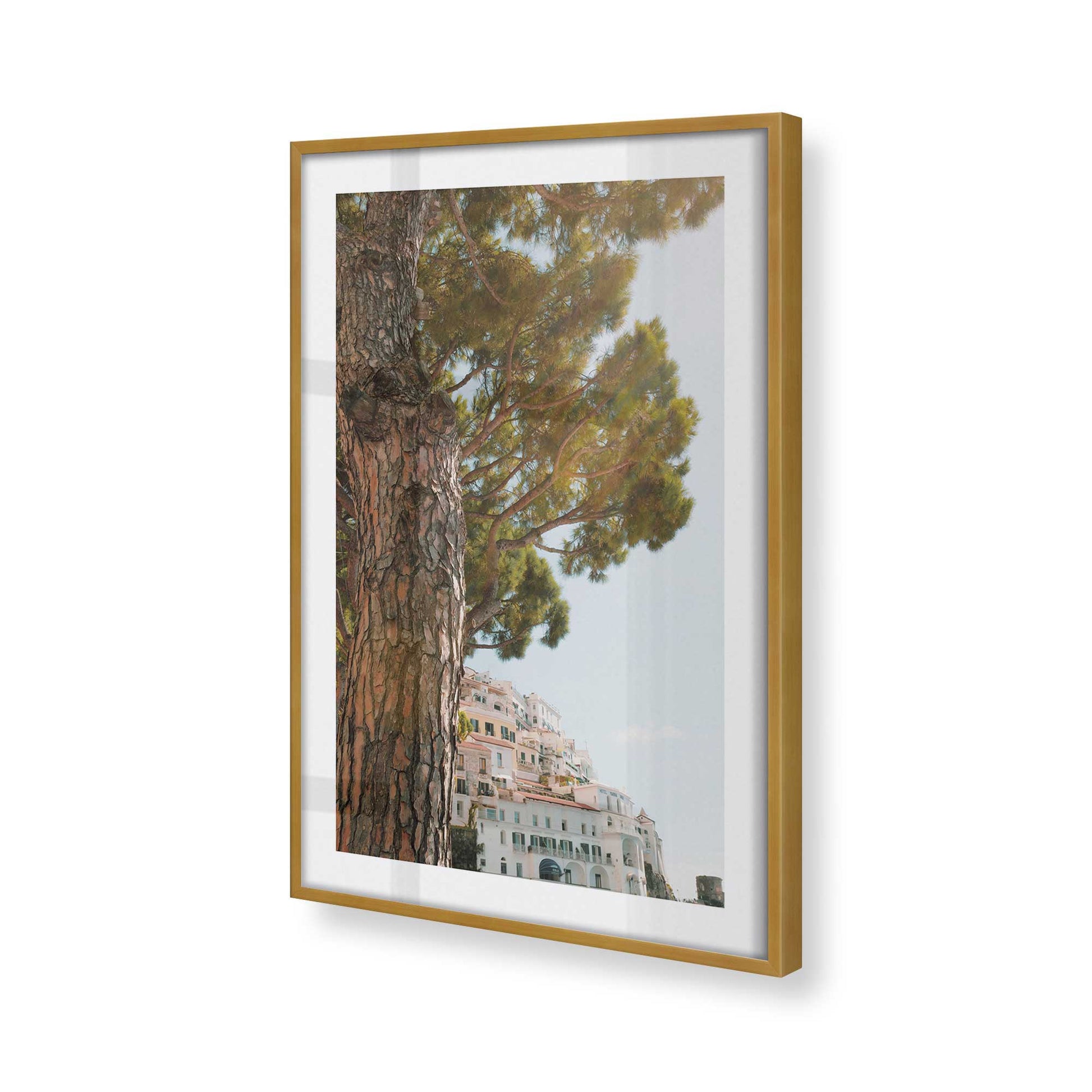 [Color:Polished Gold] Picture of art in a Polished Gold frame of the corner