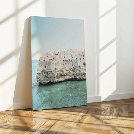 [LIFESTYLE], Picture of art in a room
