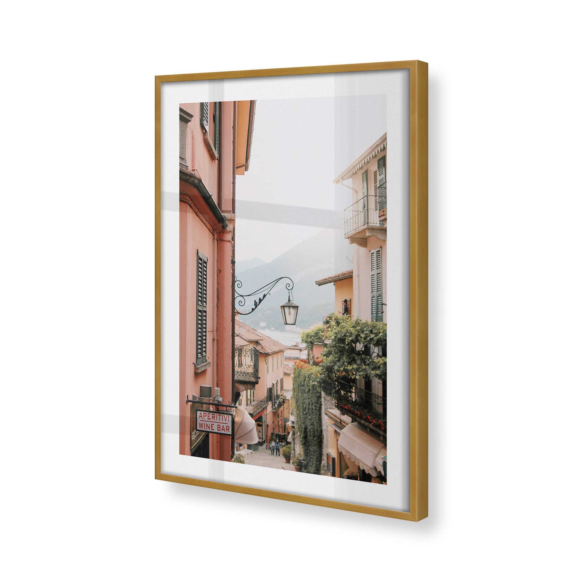 [Color:Polished Gold] Picture of art in a Polished Gold frame of the corner