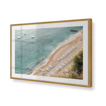 [Color:Polished Gold] Picture of art in a Polished Gold frame of the corner