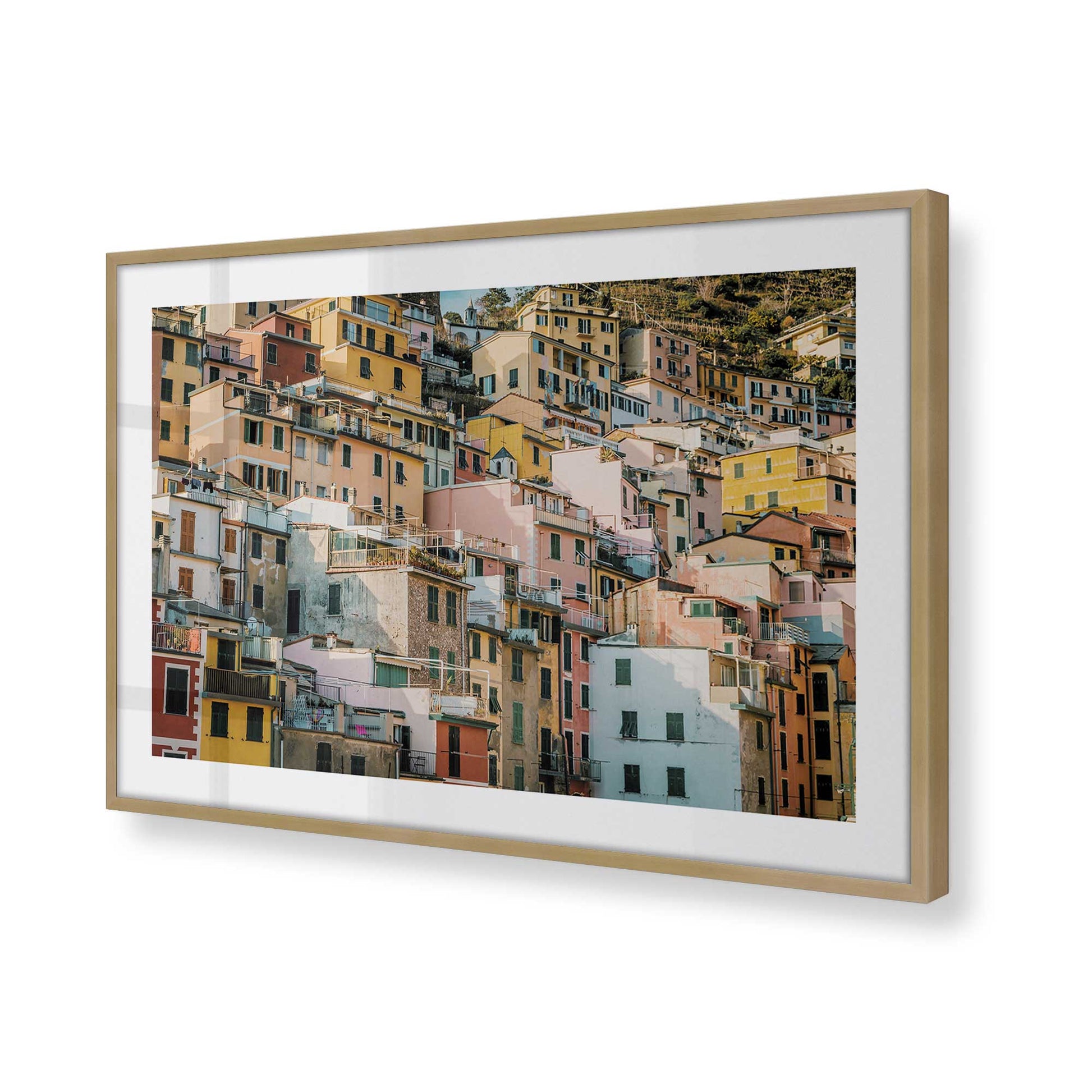 [Color:Brushed Gold] Picture of art in a Brushed Gold frame of the corner