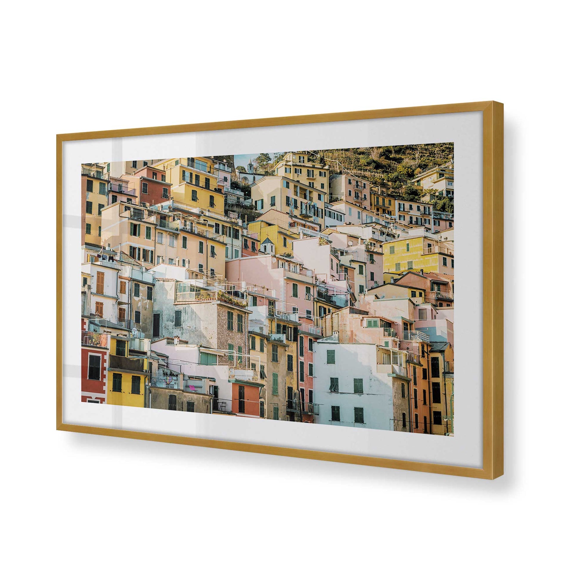 [Color:Polished Gold] Picture of art in a Polished Gold frame of the corner