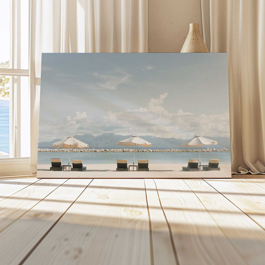 [LIFESTYLE], Picture of art in a room