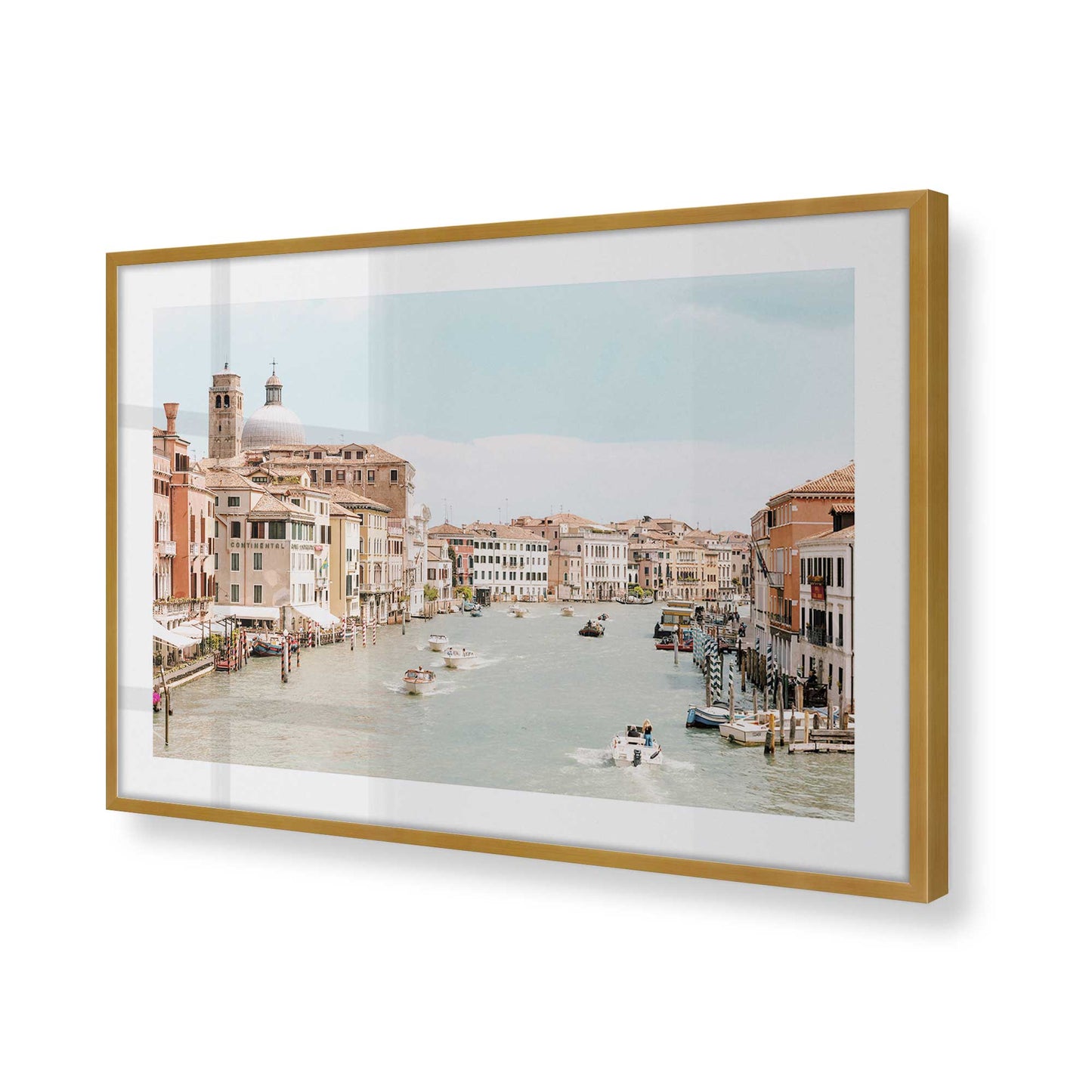 [Color:Polished Gold] Picture of art in a Polished Gold frame of the corner