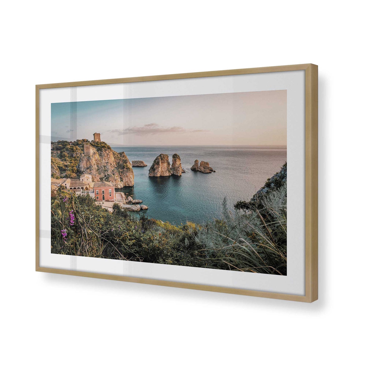 [Color:Brushed Gold] Picture of art in a Brushed Gold frame of the corner